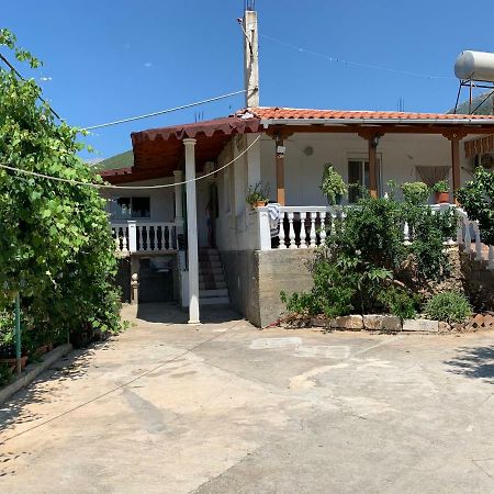 Denaj House Hotel Himare Ngoại thất bức ảnh