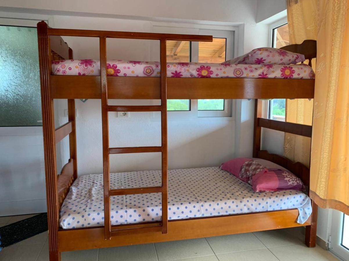 Denaj House Hotel Himare Ngoại thất bức ảnh