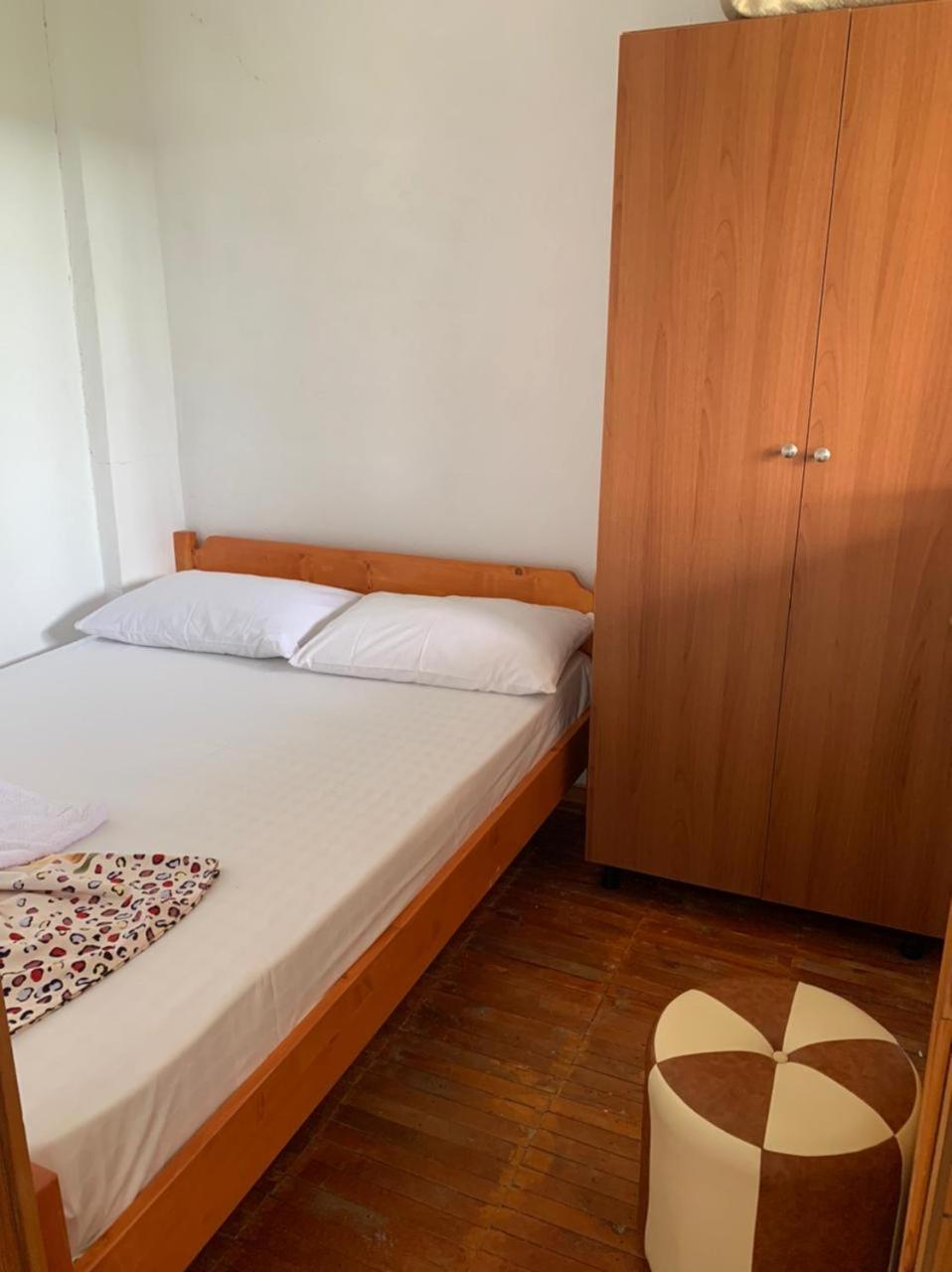 Denaj House Hotel Himare Phòng bức ảnh